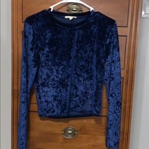Velvet long sleeve crop top